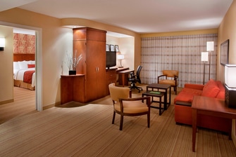 Calgary Airport Hotel King Suite