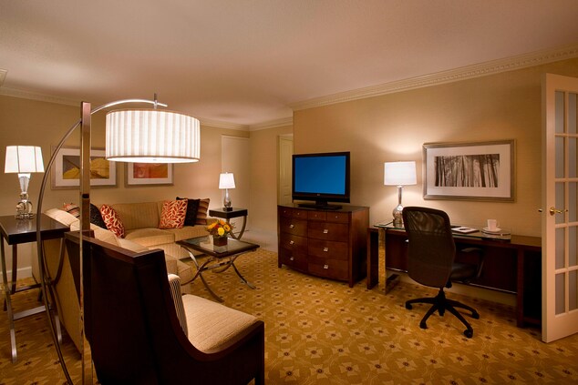 Toronto Pearson Airport hotel rooms