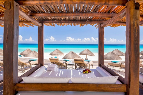 Beach cabana, JW Marriott Cancun Resort & Spa